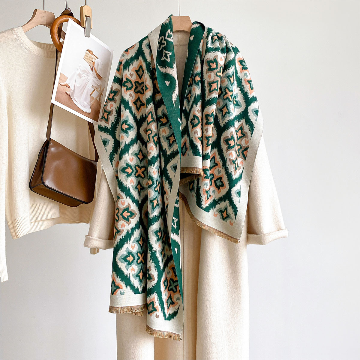 Syal Wanita Reversible Imitasi - Woven Scarf Blanket ulasan dan harga