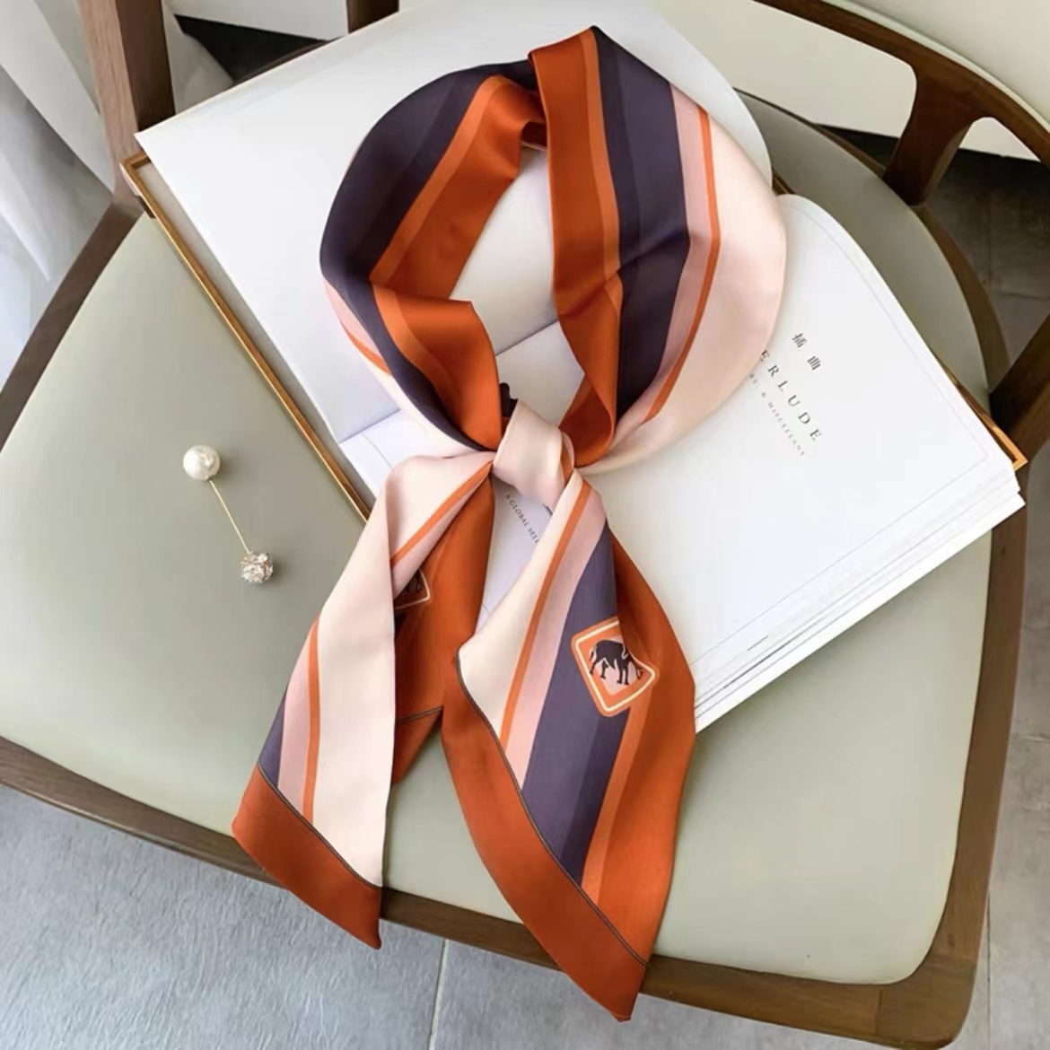 Luna & Dolphin Syal Sutra Skin - Silk Tie Striped ulasan dan harga
